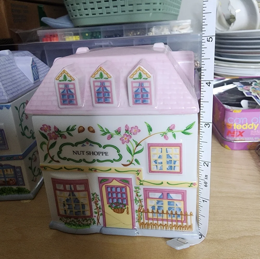 Lenox Village Nut Shoppe Canister - Picture 2 of 6